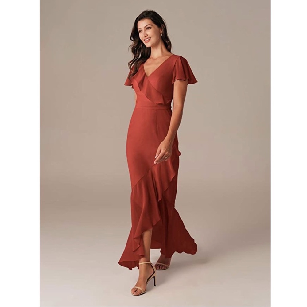 FLOWY FORMAL DRESS